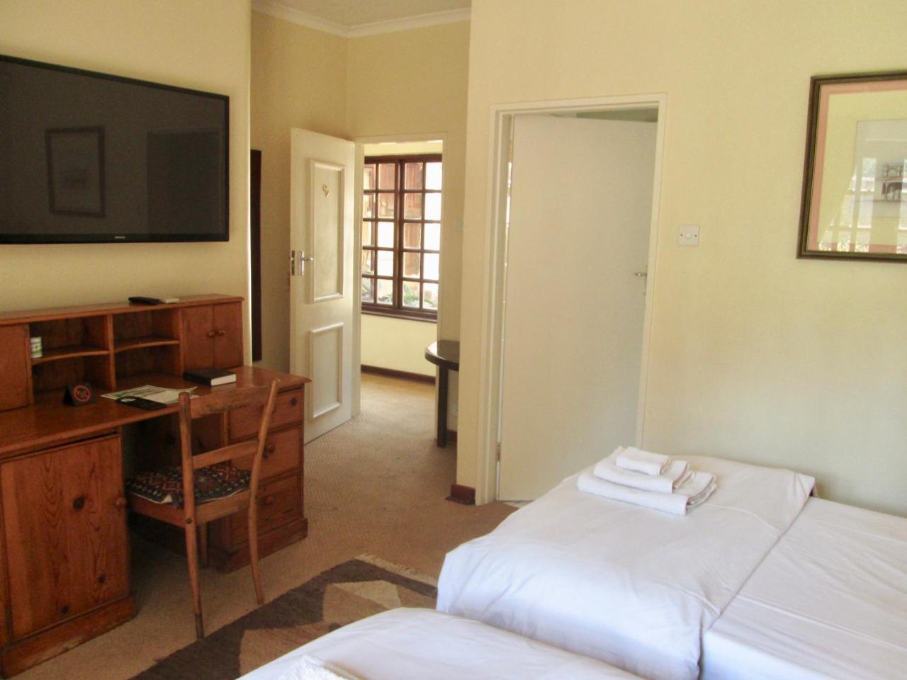 12 Fleetwood Bed & Breakfast Harare Ngoại thất bức ảnh